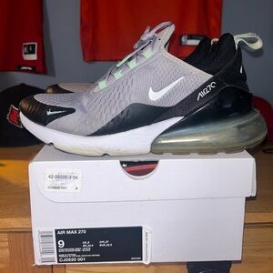Nike Air Max 270 grey black green size 9